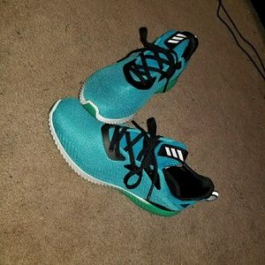 Adidas Alpha Bounces